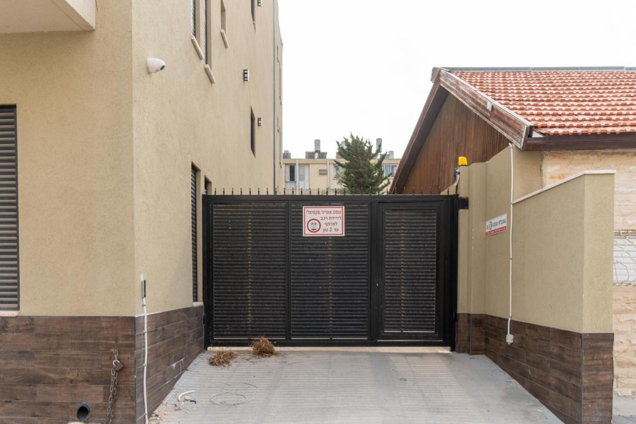 Nahal Oz 33 Bat Yam Exterior foto