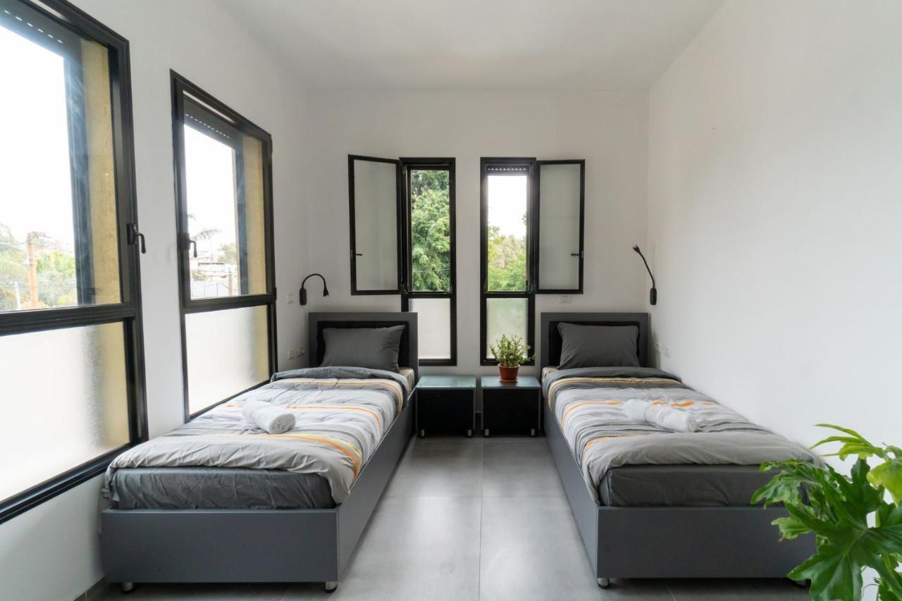 Nahal Oz 33 Bat Yam Exterior foto