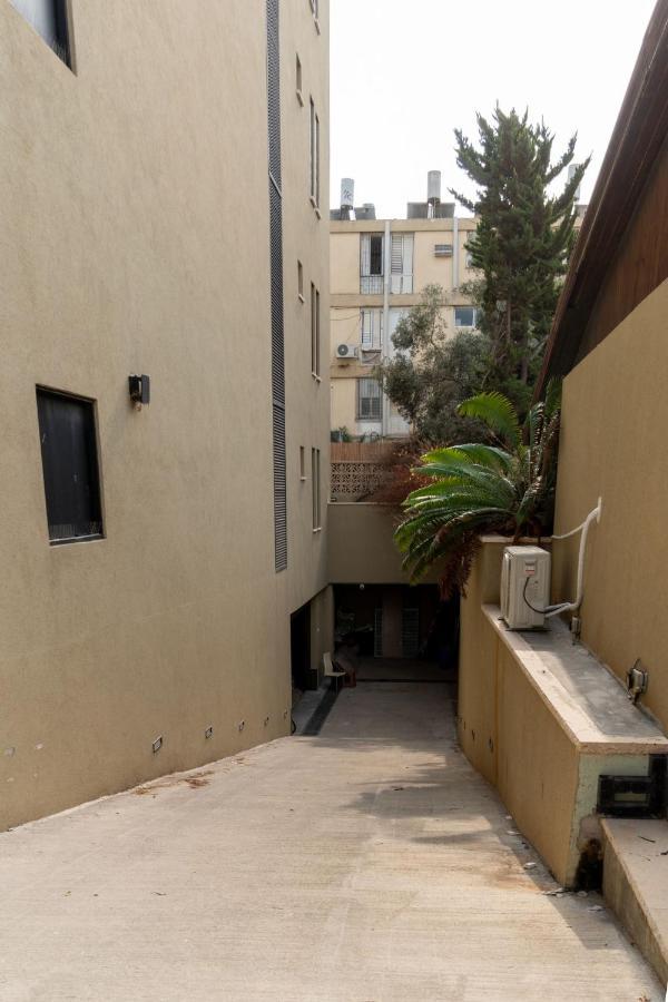 Nahal Oz 33 Bat Yam Exterior foto